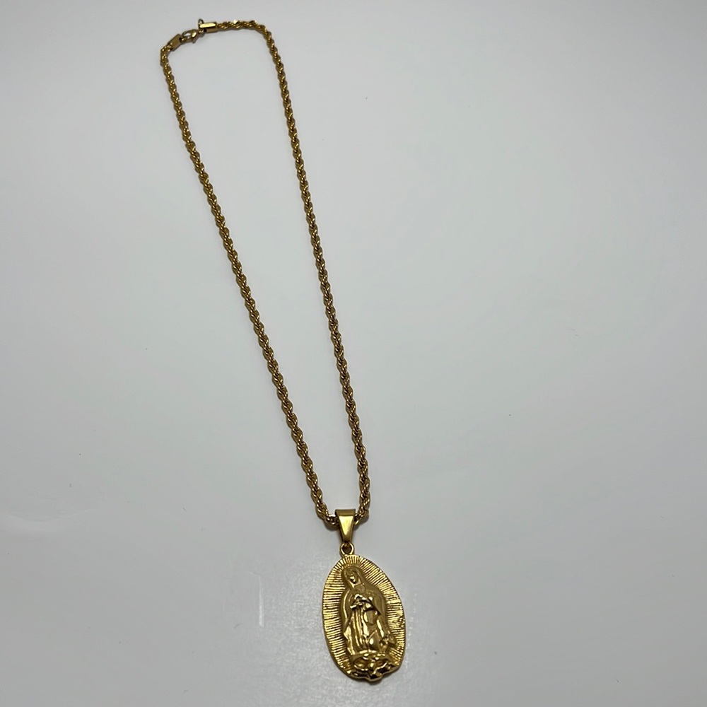 STAINLESS STEEL ROPE CHAIN AND PENDANT